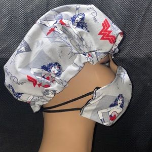 Wonder Woman mask and bonnet set
